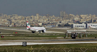 Photo of لبنان ينفي تعرض طائرتين لإطلاق نار بمطار بيروت