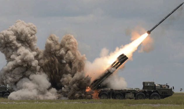 Photo of أوكرانيا تطالب بالمزيد من الأسلحة الثقيلة وراجمات الصواريخ