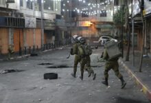 Photo of إصابة 11 فلسطينيا برصاص الاحتلال إثر اقتحامه مدينة نابلس