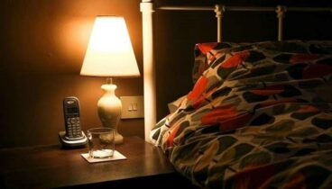 Photo of إياك وترك ضوء في الغرفة أثناء النوم.. إليك المخاطر