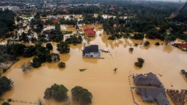 Photo of ماليزيا: إجلاء 334 شخصًا من منازلهم بسبب الفيضانات