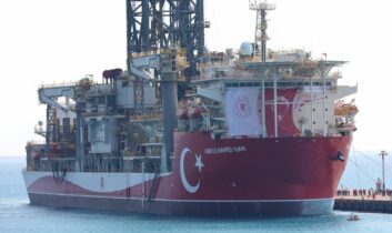 Photo of تركيا تطلق أكبر سفينة تنقيب عن النفط والغاز الطبيعي