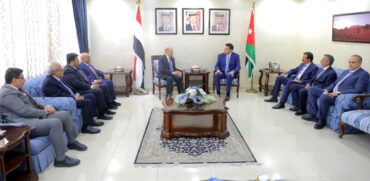 Photo of رئيس النواب يؤكد أهمية تجنيب اليمنيين المزيد من الاقتتال
