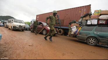 Photo of مسؤولون: مقتل 50 على الأقل بانفجار في نيجيريا