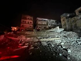 Photo of زلازل غازي عنتاب تحدث أضرارا في مبان والسكان يغادرون منازلهم (صور)