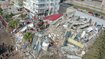Photo of تركيا.. انهيار 5775 مبنى جراء الزلازل